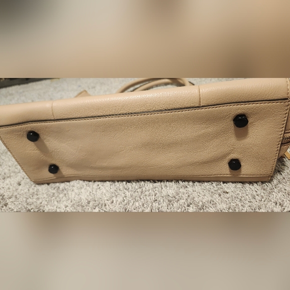 NWOT Rebecca Minkoff $425 Leather Always On The Side Zip Regan Tote Bag Beige - Picture 4 of 6